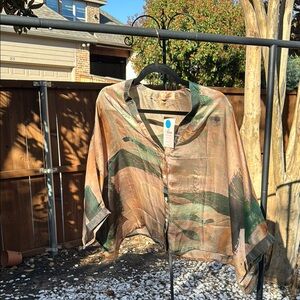 Multicolor Button-Up Blouse